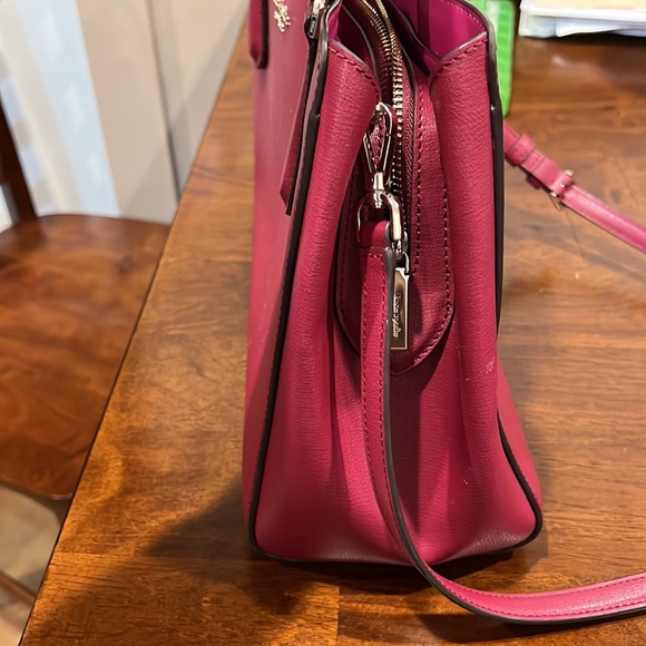 Kate Spade on carried it for one week….In great condition - Picture 3 of 4
